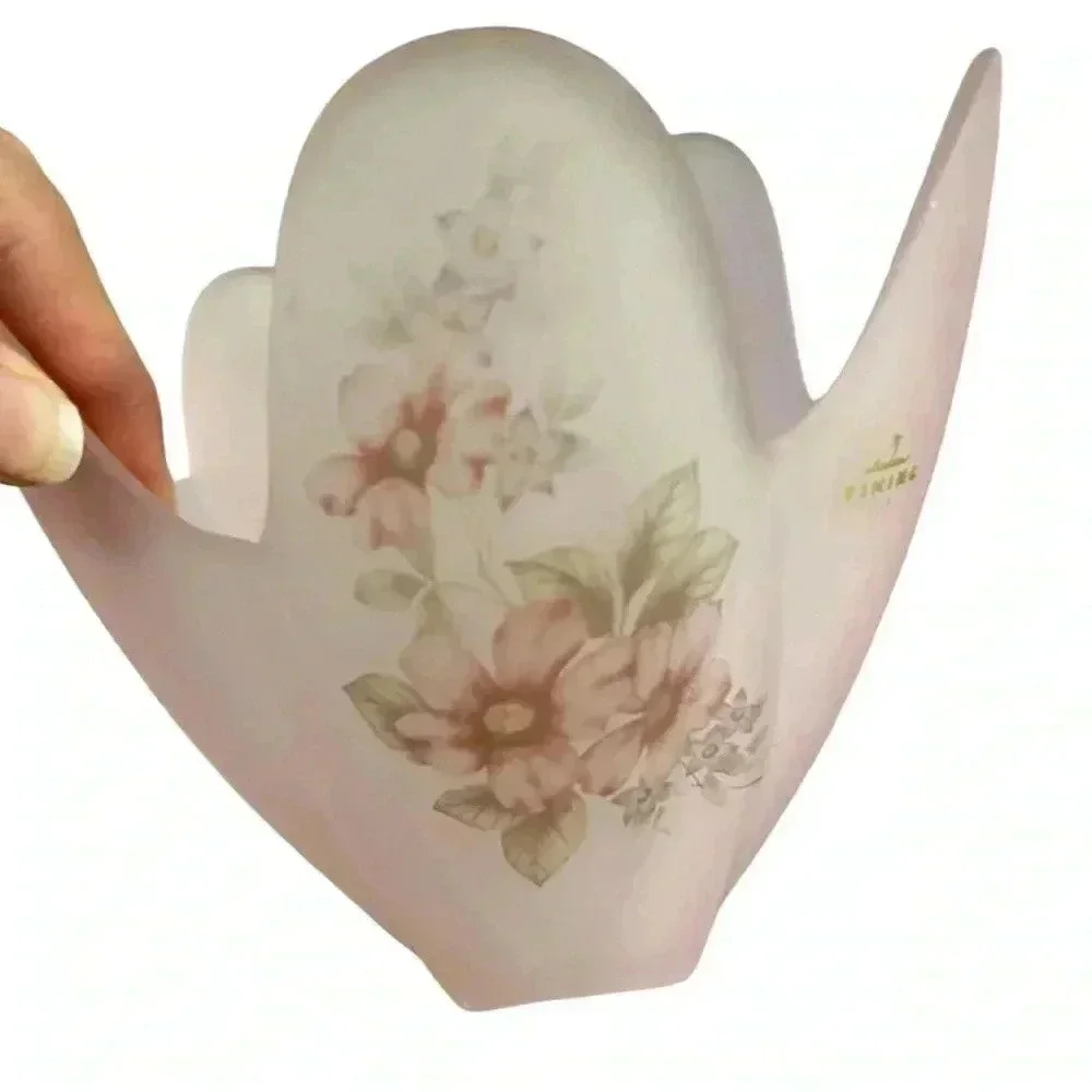 Vikings‎ USA vase pink satin glass floral vintage